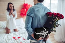 Romantische Cadeaubox met Decoraties voor een Speciale Nacht — thumbnail 5