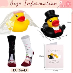 Huwelijkscadeauset - Bruidspaar Cadeau - Feestelijke Verrassing - Inclusief Sokken Kaart - 2 Eenden - Geel Wit Zwart — thumbnail 3