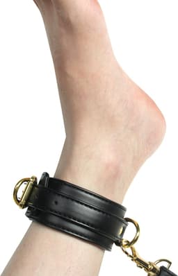 Banoch | luxe bondage set zwart | handboeien , enkelboeien , collar & leash | pu leer opbergtas | BDSM bondageset — thumbnail 4