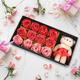 12 Rozen Zeep Bloemen Gift Set voor Vrouwen - Romantisch Valentijnsdag Cadeau met Pluche Beer — thumbnail 2