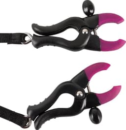 Bad Kitty – Spreid String met Schaamlip Klemmen en Vibratie Bullet voor Anaal of Vaginaal Gebruik – Zwart — thumbnail 2