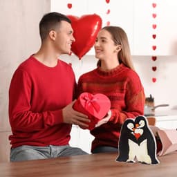 Houten Decoratie Pinguïn Liefdespaar Cadeau voor Jubileum en Valentijnsdag — thumbnail 5