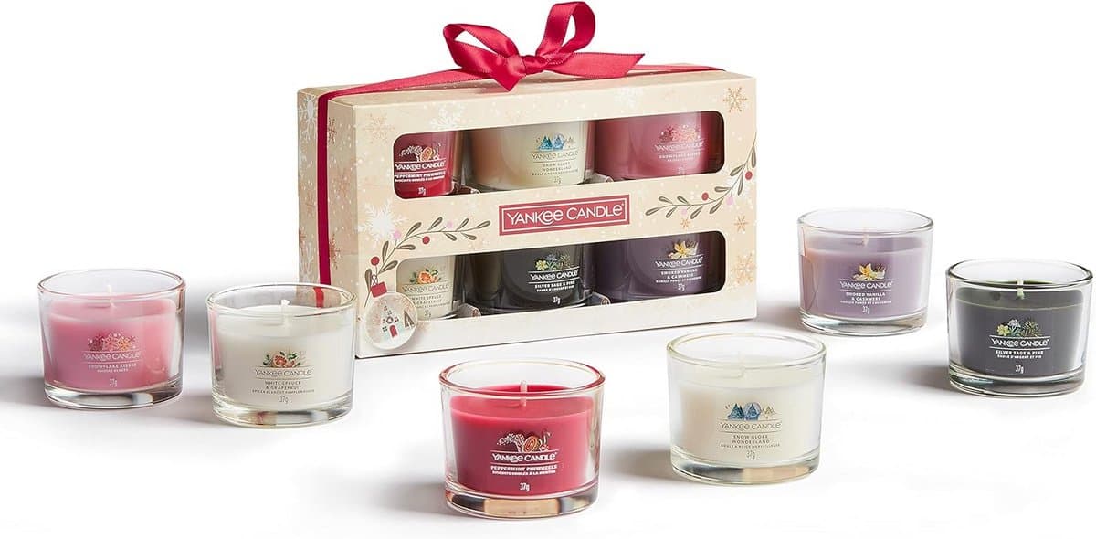 Giftset met 6 Geurende Stearin Kaarsen - Sneeuw Globe Wonderland Collectie - Perfecte Cadeaus voor Vrouwen — afbeelding 1