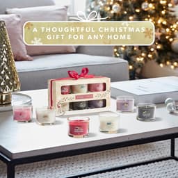 Giftset met 6 Geurende Stearin Kaarsen - Sneeuw Globe Wonderland Collectie - Perfecte Cadeaus voor Vrouwen — thumbnail 2