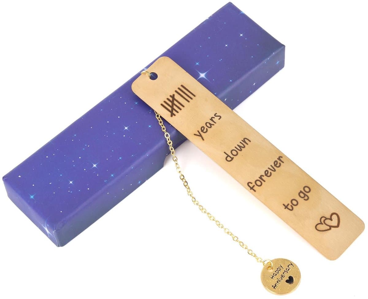 NTHProducts - 8e Huwelijksverjaardag - Stainless Steel - Uniek Geschenk - Goud - Bookmark - Voor Hem en Haar - Perfecte Verpakking — afbeelding 1