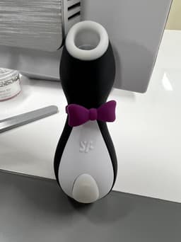 Penguin vibrator , clitoris stimulator, seks, haar. — thumbnail 1