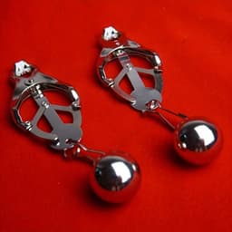 Oneay Tepelklemmen met Ketting en Bel – Verstelbare Nipple Clamps met Verzwaarde Ballen – Comfortabele Niet-Piercing Body Sieraden voor Vrouwen en Mannen – BDSM Accessoire voor Stellen (Zilver) — thumbnail 5
