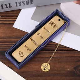 NTHProducts - 8e Huwelijksverjaardag - Stainless Steel - Uniek Geschenk - Goud - Bookmark - Voor Hem en Haar - Perfecte Verpakking — thumbnail 5