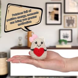 Dailygoods- Aardappelpop 7,5cm - Grappige Aardappel - Positieve Bevestigingskaart - Creatief Cadeauspeelgoed - Feestdecoratie - Premium Wolgaren - Knuffelpop — thumbnail 2