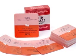 Truth Or Dare Spel - Waarheid Of Durven - Voor Koppels - Speelkaarten - Kaartspel - Rollenspel - Slaapkamer Spel - Erotisch Kaartspel - Intimiteits Kaarten - Mini Formaat - Couple Cardgame - Erotiek - Date Night - Geschenk - 51 Cards - — thumbnail 3