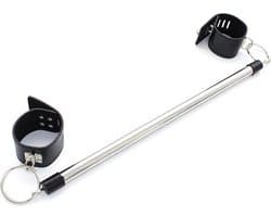 Spreader bar / spreidstang met enkelboeien van PU leer