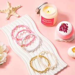 Birthday Gift for Women 10 11 12 16 18 21 30 Years Birthday Gift Girls Teenagers Best Friend Gift Set Pink Stuffs Gift Set for Boyfriend Sister Coworker — thumbnail 2