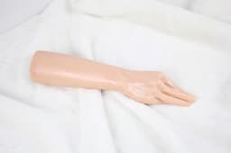 Beige realistische XXL Fisting dildo hand 38 cm — thumbnail 4