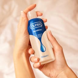 Durex Glijmiddel Sensitive - 250 ml x4 - Voordeelverpakking — thumbnail 3