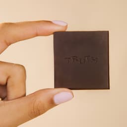 Date Night Chocolate - Lustverhogende Chocolade - Voor Koppels – Inclusief Truth or Dare Spelkaart – 4 Porties — thumbnail 3