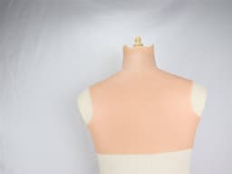 Korte Siliconen Borstprothesen - C Cup - 100% hypoallergene medische siliconen -+ kanten choker - Wearable Borst - Kunstmatige Nep Borst - Valse Borsten Borst - Siliconen Huid Bodysuit - Voor Crossdresser - Transgender - Mastectomie - Body4Everybody — thumbnail 2