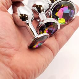 Banoch - Buttplug Aurora Rainbow Large - Metalen buttplug - Diamant steen - Regenboog — thumbnail 3