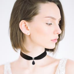 Dailygoods- Halsketting Zwarte Fluwelen Choker - Verstelbaar - Hanger - Accessoire voor Feestdagen - Cosplay - Jaren '90 — thumbnail 3