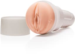 Fleshlight Girls - Savannah Bond — thumbnail 2