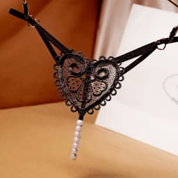 Sexy String met Parels - Kralen - Zwart - Erotisch Design met en Hart op Achterkant - One Size String - Dames Onderbroek - Lingerie / Ondergoed — thumbnail 1