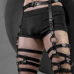 Benen en heup harnas - Leder - Outfit - BDSM - Feest - One size - Riemen en Gesp — thumbnail 2