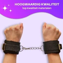 JT Products Bondage Handboeien Zwart Erotiek Set voor BDSM - Seksspeeltjes Set Voor Koppel - Lederen Handboeien & Metalen Ketting - Sex Toys Kado - Seks Cadeau Hem & Haar - Kinky Cadeautjes Volwassenen - Erotisch Verjaardag Cadeautje Mannen & Vrouw — thumbnail 4