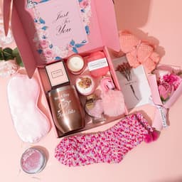 Unieke Verjaardagscadeaus Set voor Vrouwen - Geschenken Mand Ideeën en Wijn Tuimelaar Set — thumbnail 2