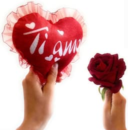 Hart Kussen Set - Valentijnscadeau Decoratie - Romantische Verrassing - Met Fluweelroos - 20 cm Hart - Rood — thumbnail 2