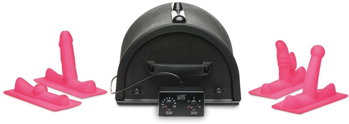 LOVE BOTZ - 50X Saddle Pro Sex Machine met 4 Opzetstukken - Zwart — afbeelding 1